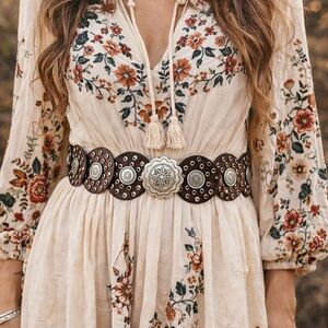 Cache Leather Bohemian Hippie Round Medallion Belt S/M Brown Silver